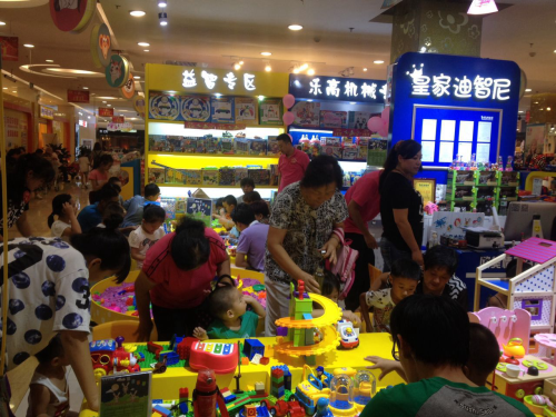 經營兒童玩具加盟店拓寬市場有什么方法?