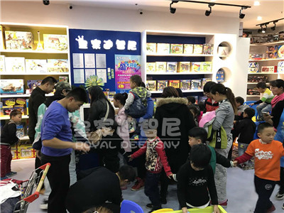 玩具加盟-行業動態-皇家迪智尼兒童玩具店加盟官網