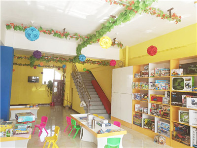 恭喜皇家迪智尼內(nèi)蒙古兒童智力玩具加盟店開業(yè)!