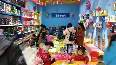 玩具市場(chǎng)衡量作為展開(kāi)根底，玩具加盟店需進(jìn)行矩形布局