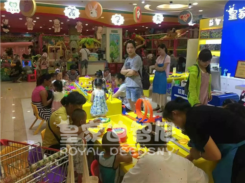 兒童玩具店加盟優(yōu)勢(shì) -加盟動(dòng)態(tài)-皇家迪智尼兒童玩具店加盟官網(wǎng)