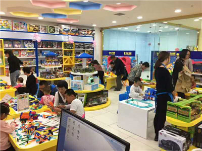 有人覺得開兒童玩具店不賺錢？我們來看看真實情況