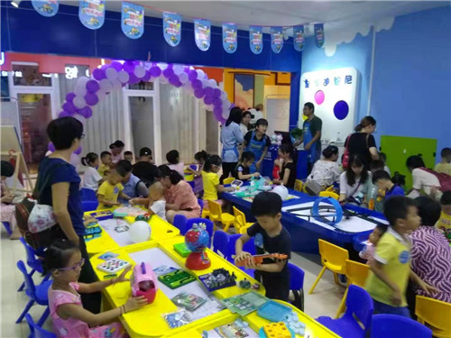 加盟皇家迪智尼兒童玩具店怎么樣？