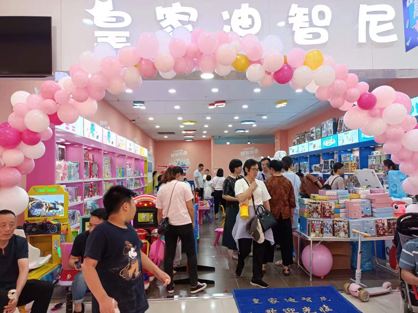 炎炎夏日，孩子想學游泳，家長需要注意哪些細節