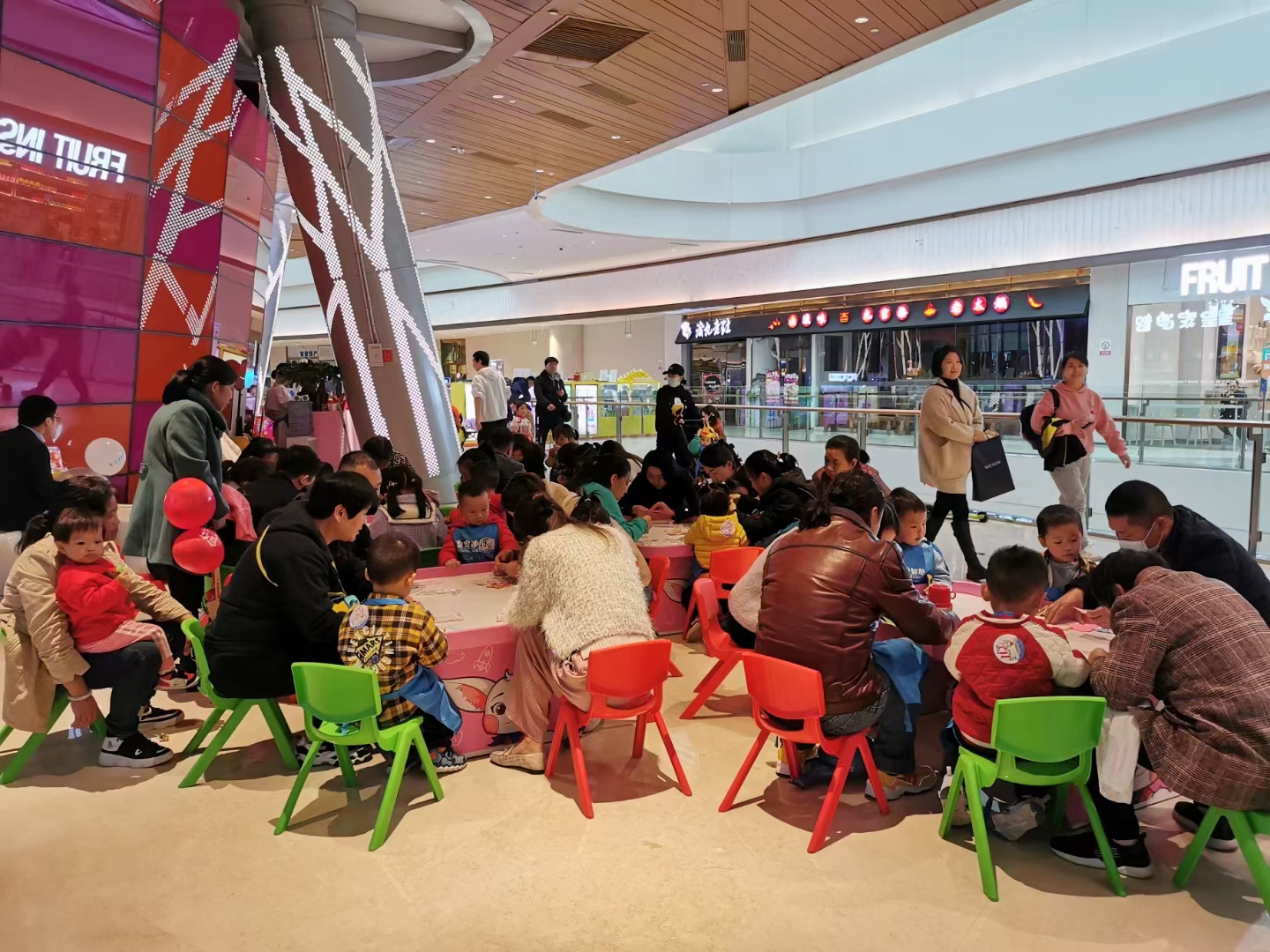 皇家迪智尼 I 線下玩具實體店如何運營？