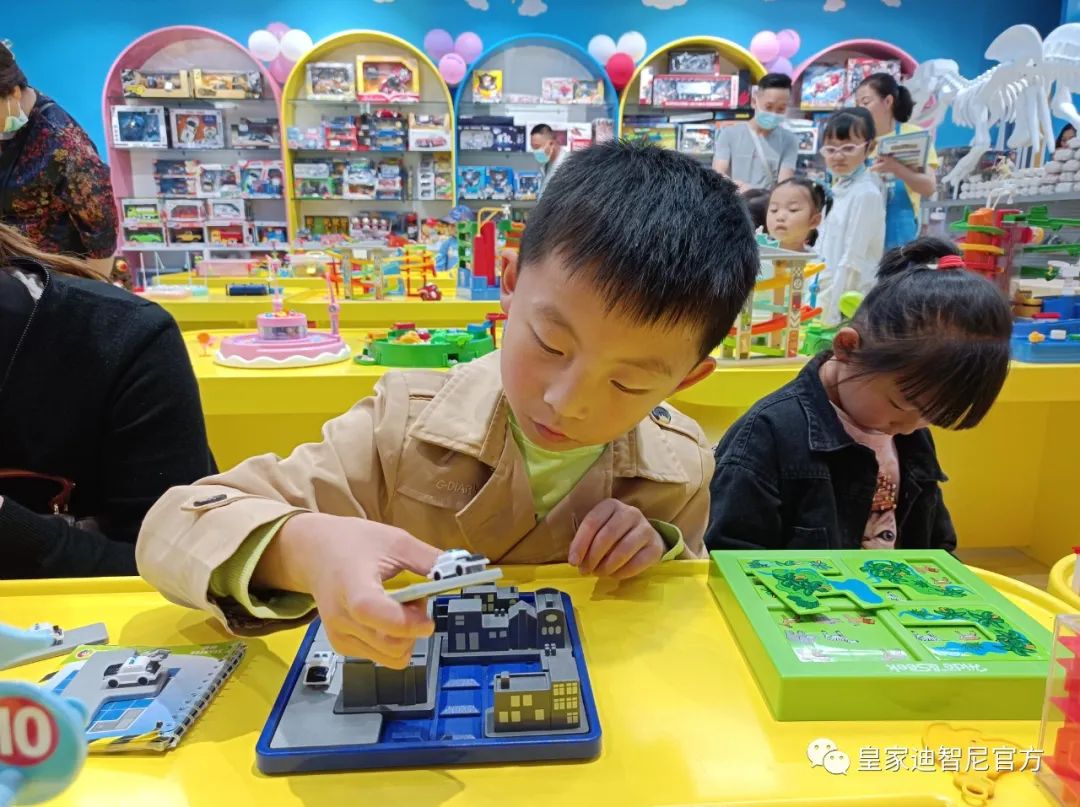 皇家迪智尼 I 店鋪老板多和家長溝通這些方面知識，讓你的回頭率爆表?。?！