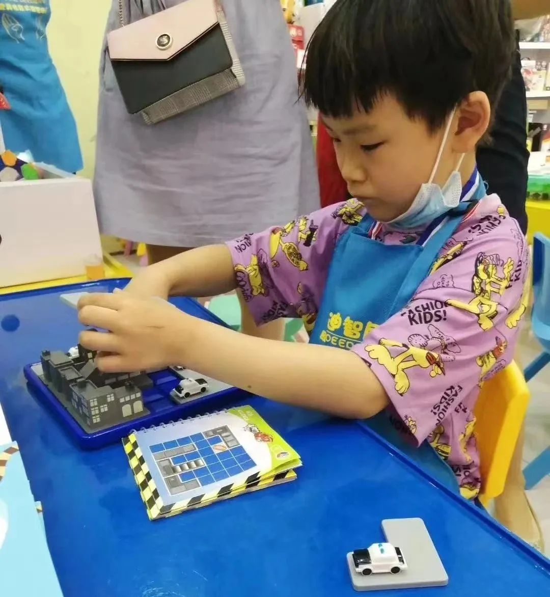 皇家迪智尼 I 火爆的益智闖關玩具,對孩子有什么好處呢? 皇家迪智尼 I 火爆的益智闖關玩具,對孩子有什么好處呢?