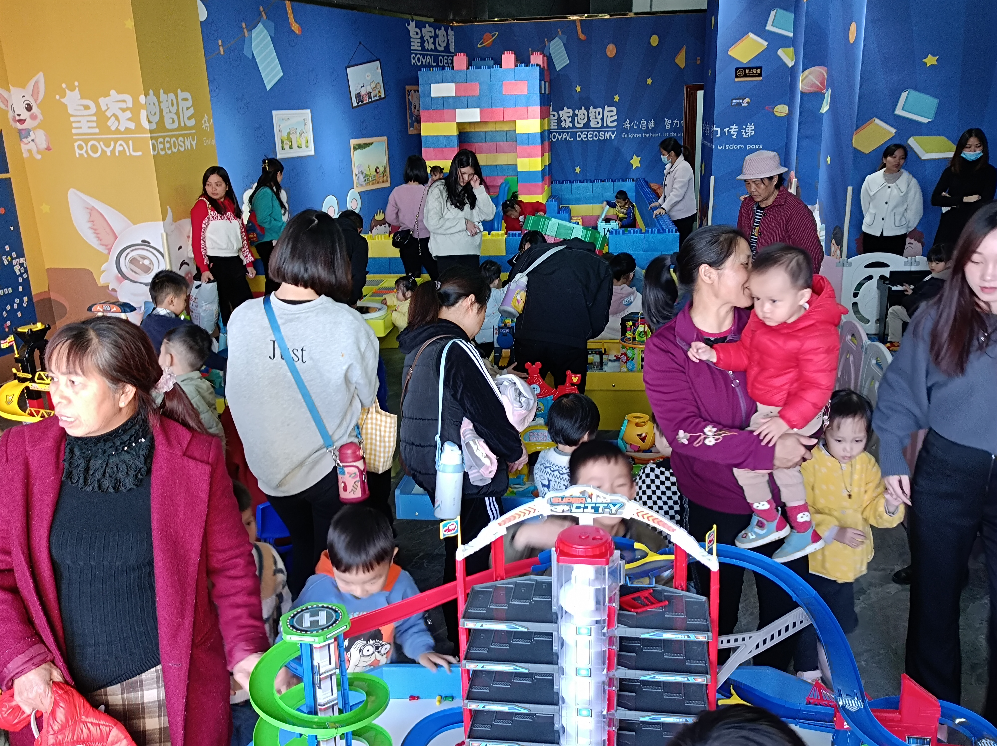 皇家迪智尼 I 鄉鎮開設兒童玩具體驗館項目需要注意哪些風險！