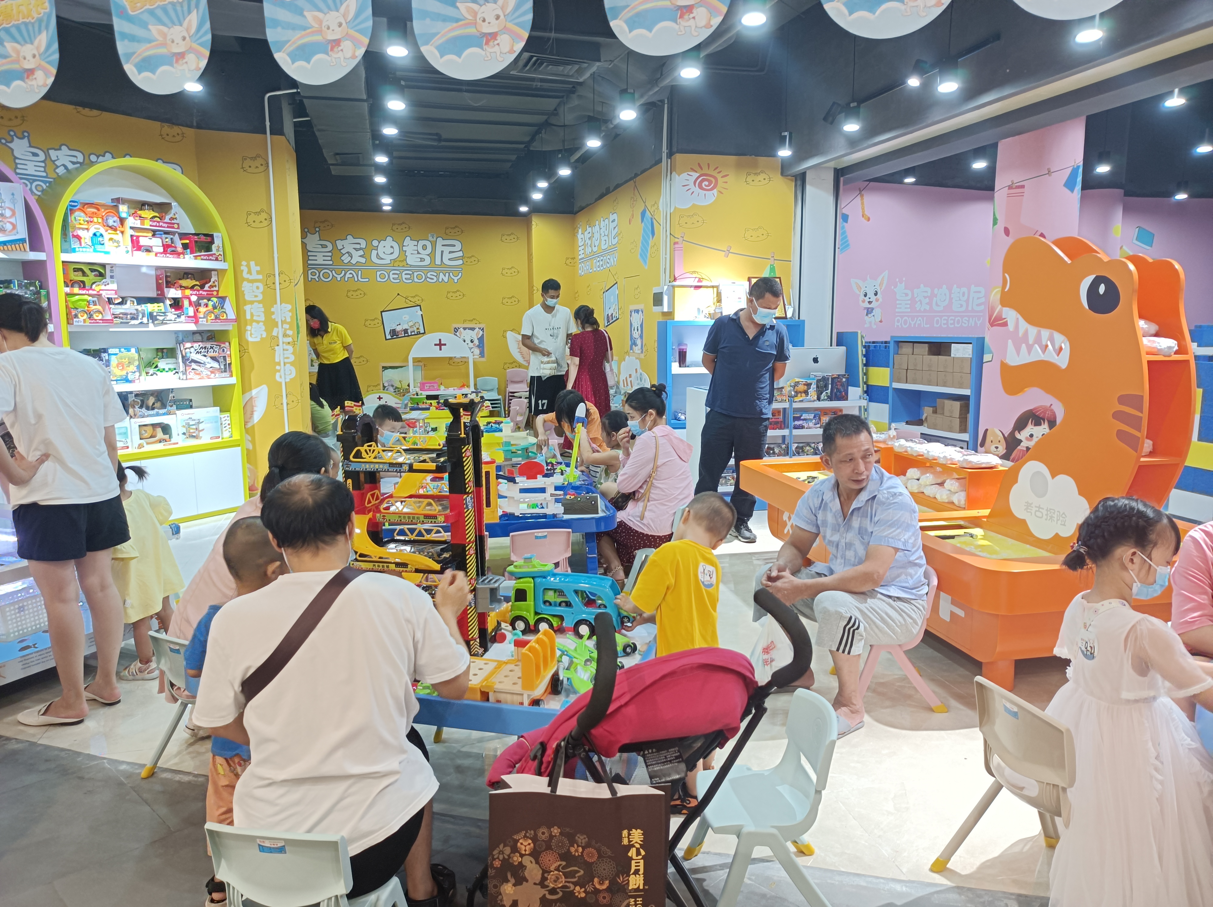 皇家迪智尼 I 炎炎夏日，店鋪老板如何做到提高客戶回頭率！