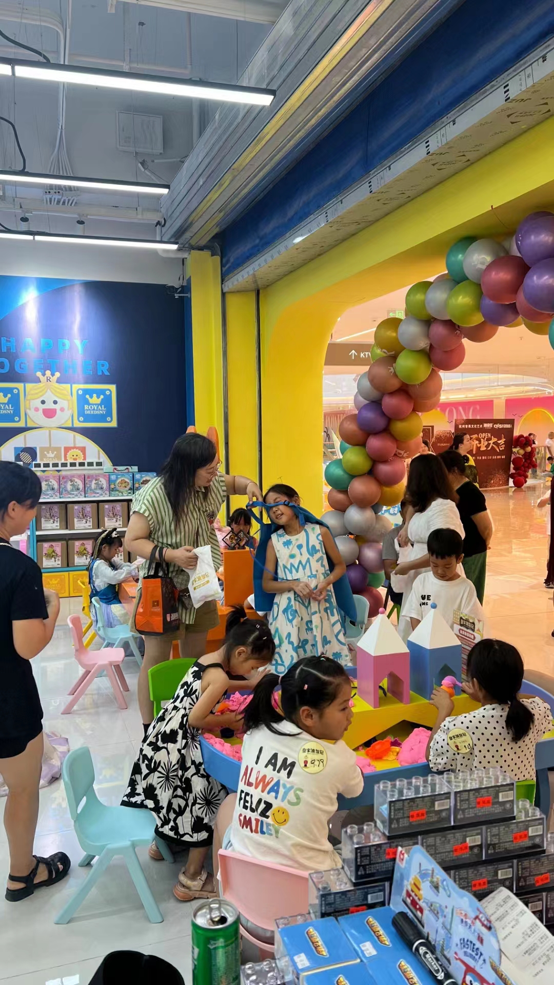 皇家迪智尼 I 分享一波國慶假期加盟店迎來一場開業“派對”