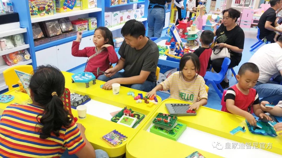 皇家迪智尼 I 幼兒、上班族、老年人等群體益智類玩具所帶來的好處！