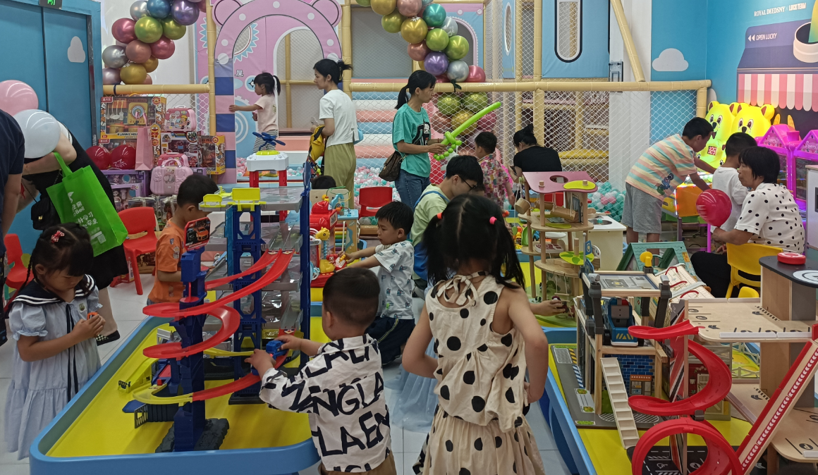 皇家迪智尼 I 益智玩具體驗館及純手工DIY店區別在哪里！