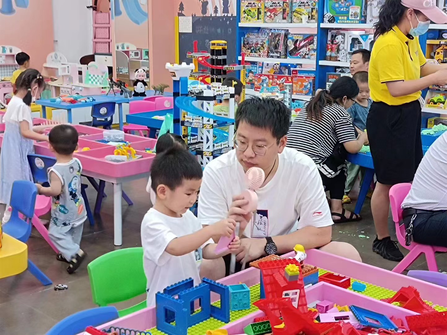 皇家迪智尼 I 除了手機、電子類產品毀掉孩子的視力，其他影響視力的原因！